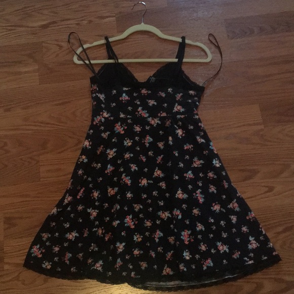 Black floral dress - Picture 2 of 6